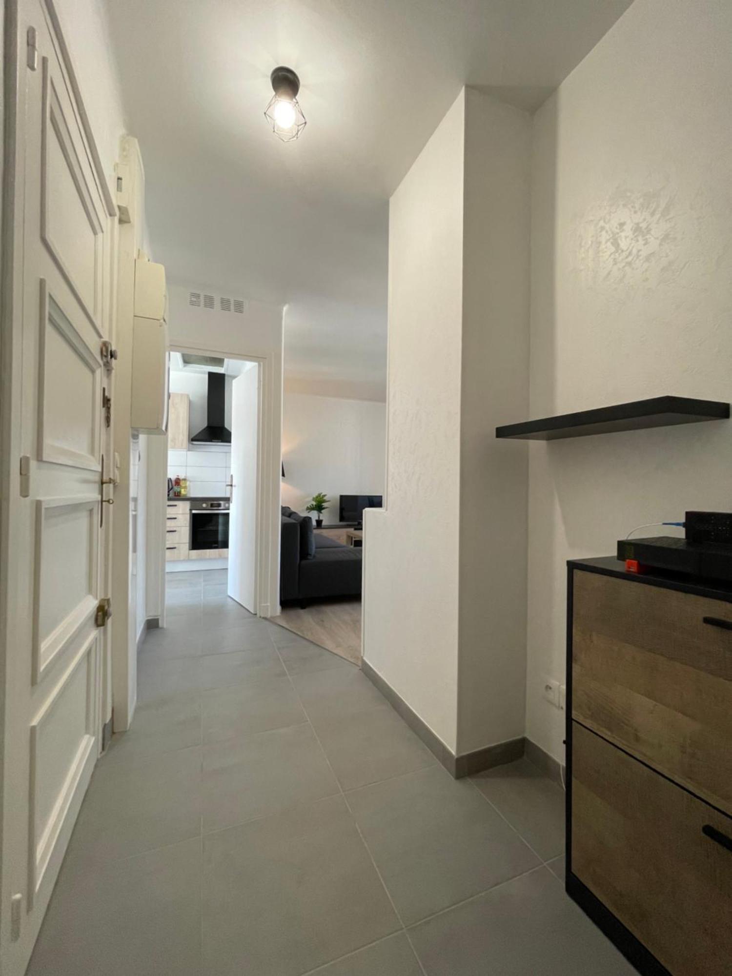 Appartement Renove Tout Equipe, Centre Ville, Proche De La Gare Et Commerce Flers  Dış mekan fotoğraf